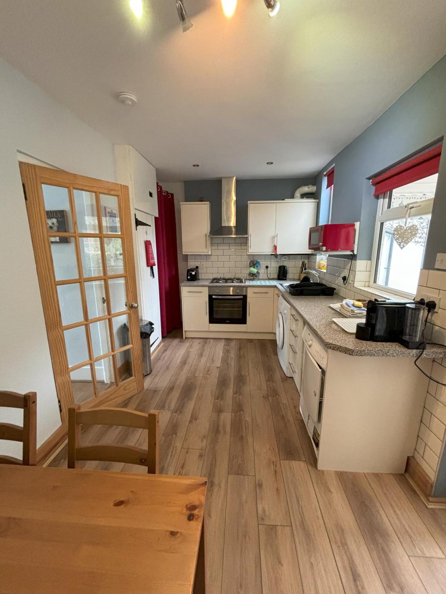 Downs Gate Cottage Истбурн Экстерьер фото